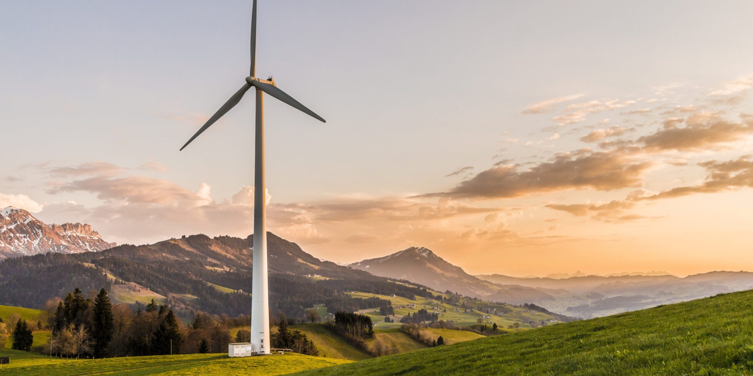 You-need-demand-response-to-bring-additionalt-renewable-energy-to-the-grid-scaled-1